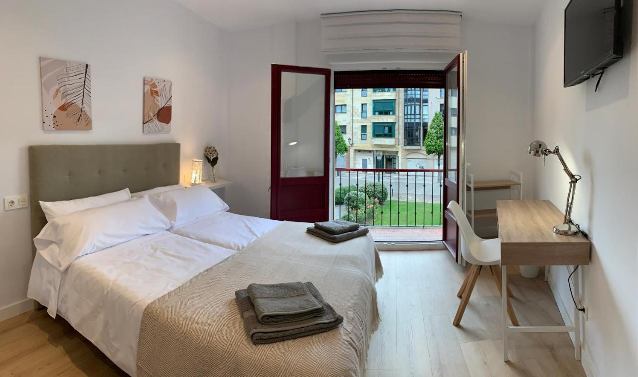 Apartamentos Santullano 1 Oviedo Exteriör bild