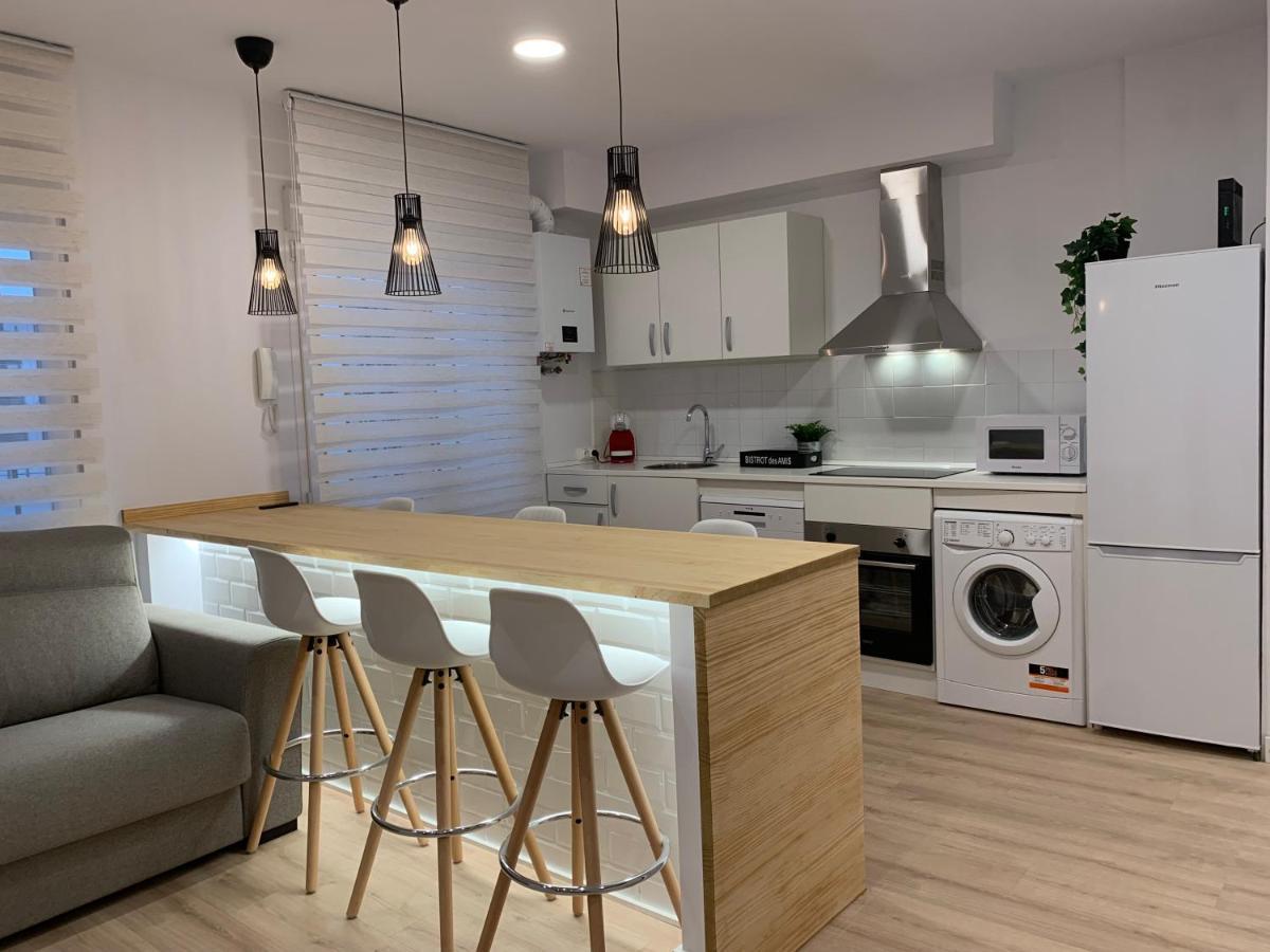 Apartamentos Santullano 1 Oviedo Exteriör bild