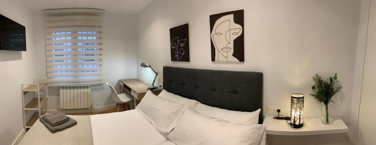 Apartamentos Santullano 1 Oviedo Exteriör bild