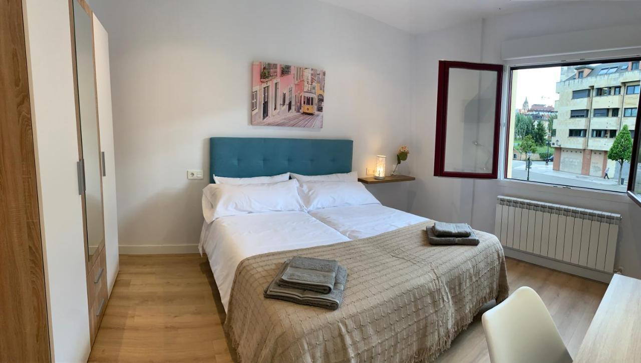 Apartamentos Santullano 1 Oviedo Exteriör bild